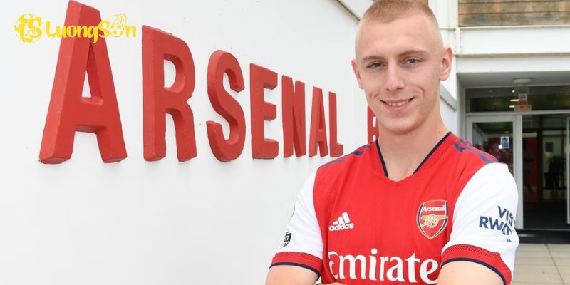 Phong cách đặc trưng và tương lai, thử thách của Mika Biereth